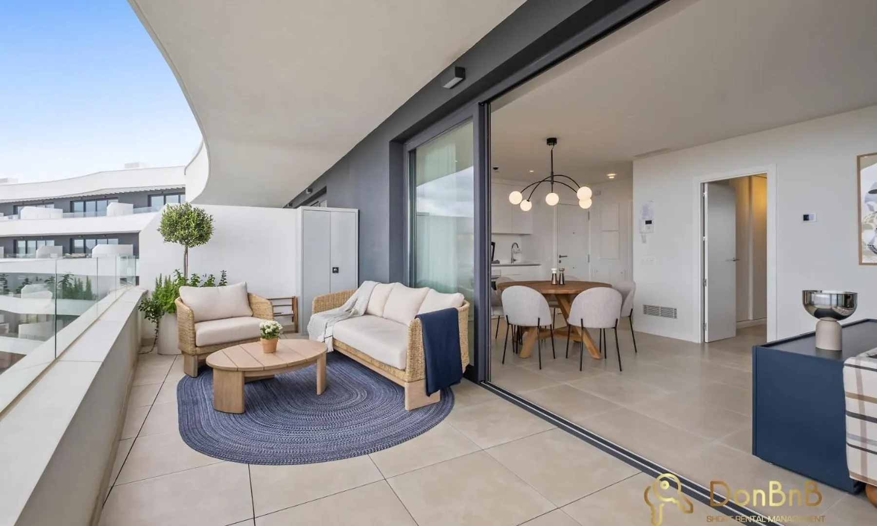 Higueron West Sea View Apartment فوينخيرولا