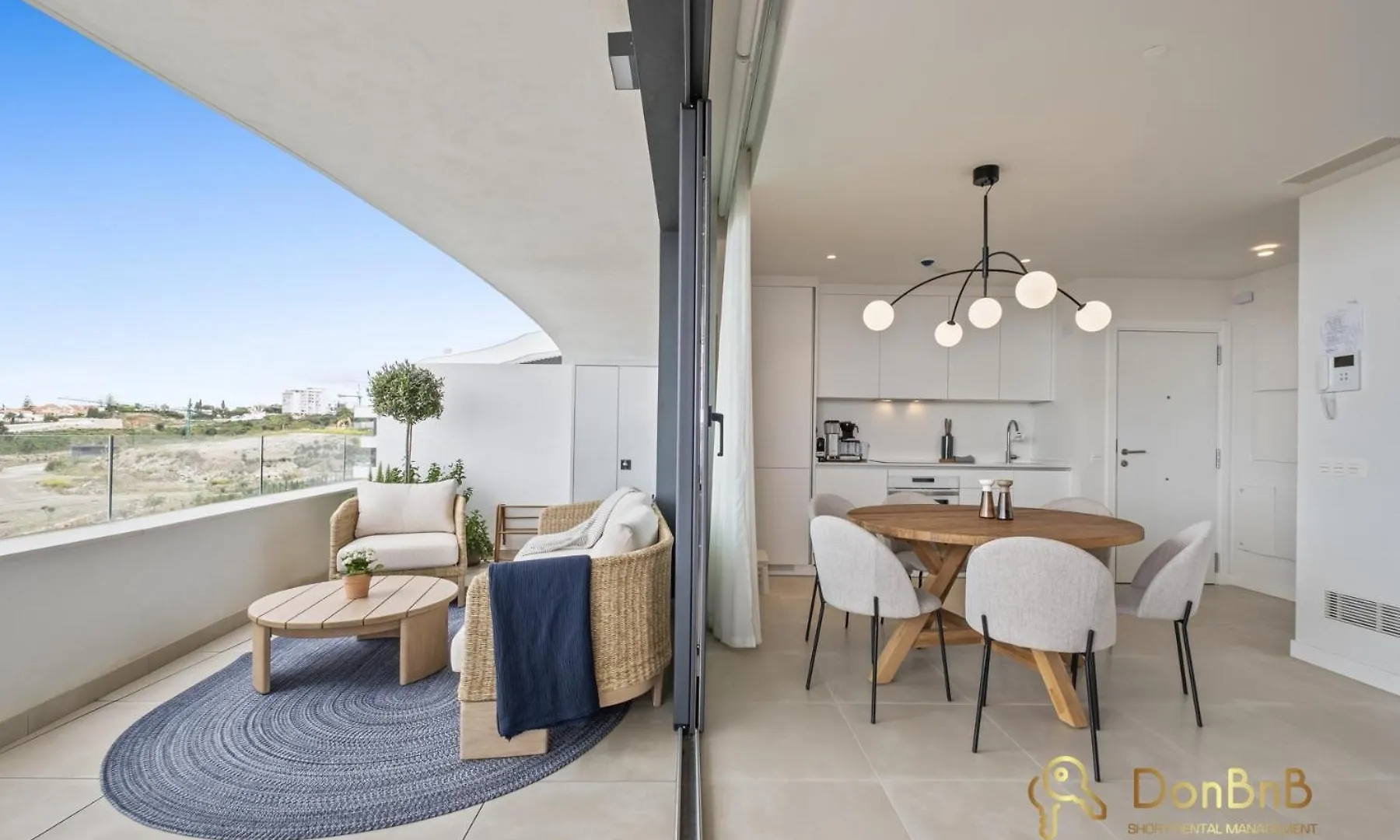 Higueron West Sea View Apartment فوينخيرولا
