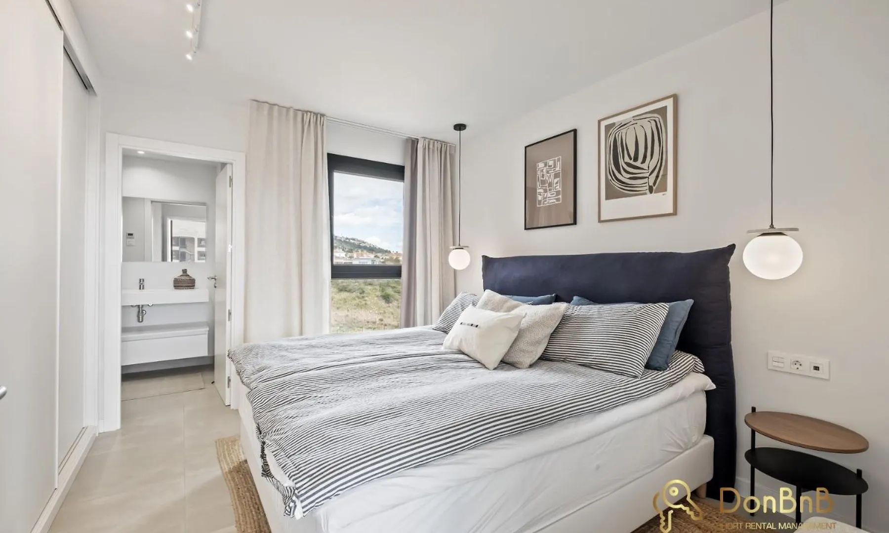 Higueron West Sea View Apartment فوينخيرولا